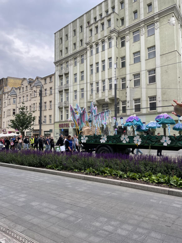 Studenci przejęli Poznań. Zobaczcie jak wyglądał Pochód Juwenaliowy 2024!