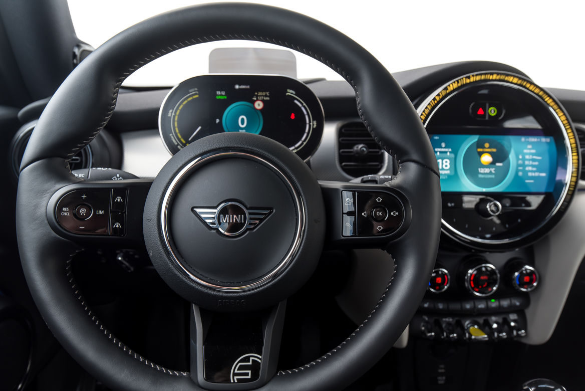 MINI Cooper SE 184 KM 32,6 kWh