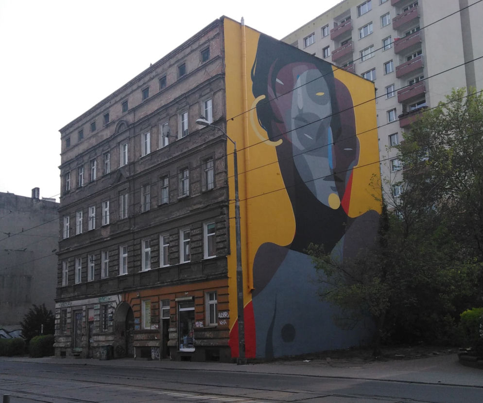 Mural na budynku przy al. Powstańców Wielkopolskich