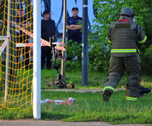 Tajemnicze pakunki znalezione na ławce w Warszawie
