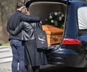 Cały kościół chwycił się za ręce”. Niezwykły gest na pogrzebie pilotki Jagody