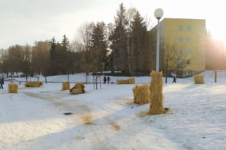 Czegoś takiego inne dzielnice nie mają! Chochoły stanęły na Ursynowie [GALERIA]