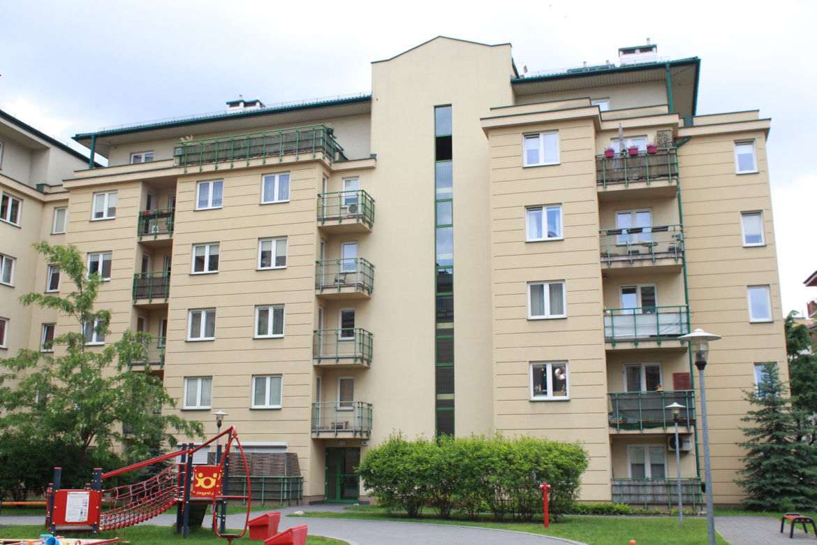 Piach i kamienie w kranówce