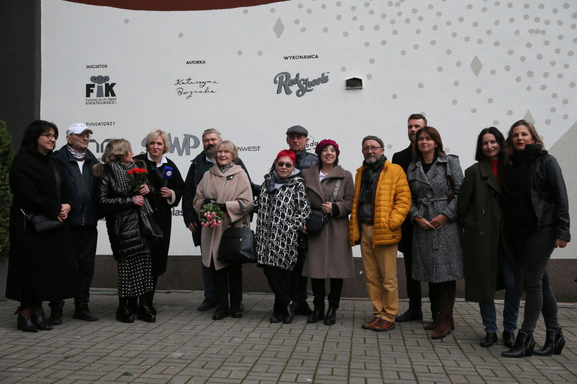 Tym muralem oddano hołd pamięci Ireny Kwiatkowskiej. Aktorka miała wielkie marzenie przed śmiercią