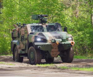 Huta Stalowa Wola i CSG zacieśniają współpracę. Kontrakt na setki podwozi Waran 4x4 i Heron 6x6 dla Wojska Polskiego