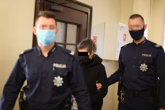 Zabiła męża, ciało zawinęła w folię i wyrzuciła do lasu. "Bał się, że Ilona może go otruć"