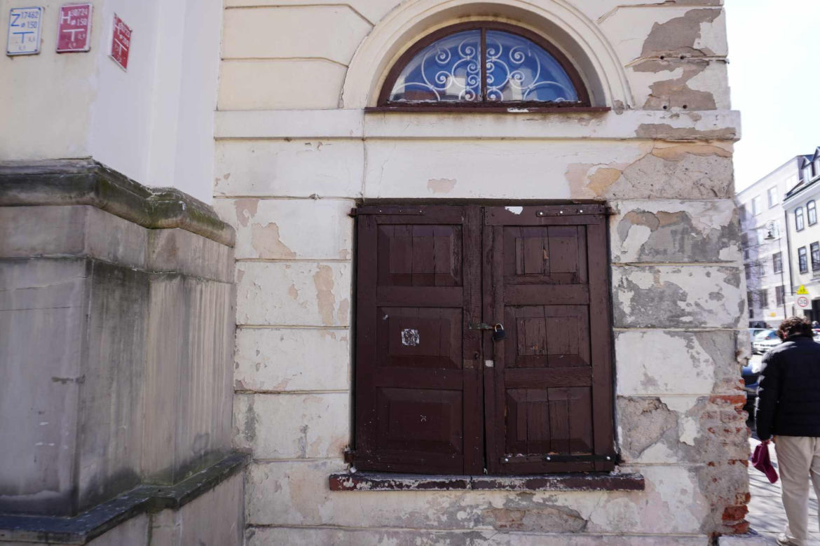 Najmniejszy budynek w Warszawie - Długa 1