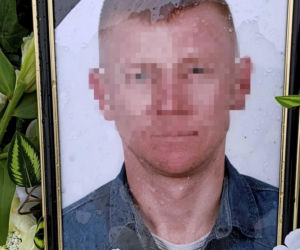 Tragedia podczas wycinki drzew. Olbrzymi konar zmiażdżył Pawła w lesie