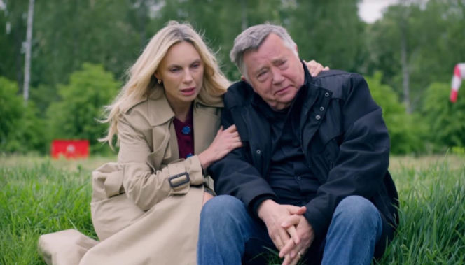 Na Wspólnej odc. 4261. Włodek Zięba (Mieczysław Hryniewicz), Monika (Sylwia Gliwa)