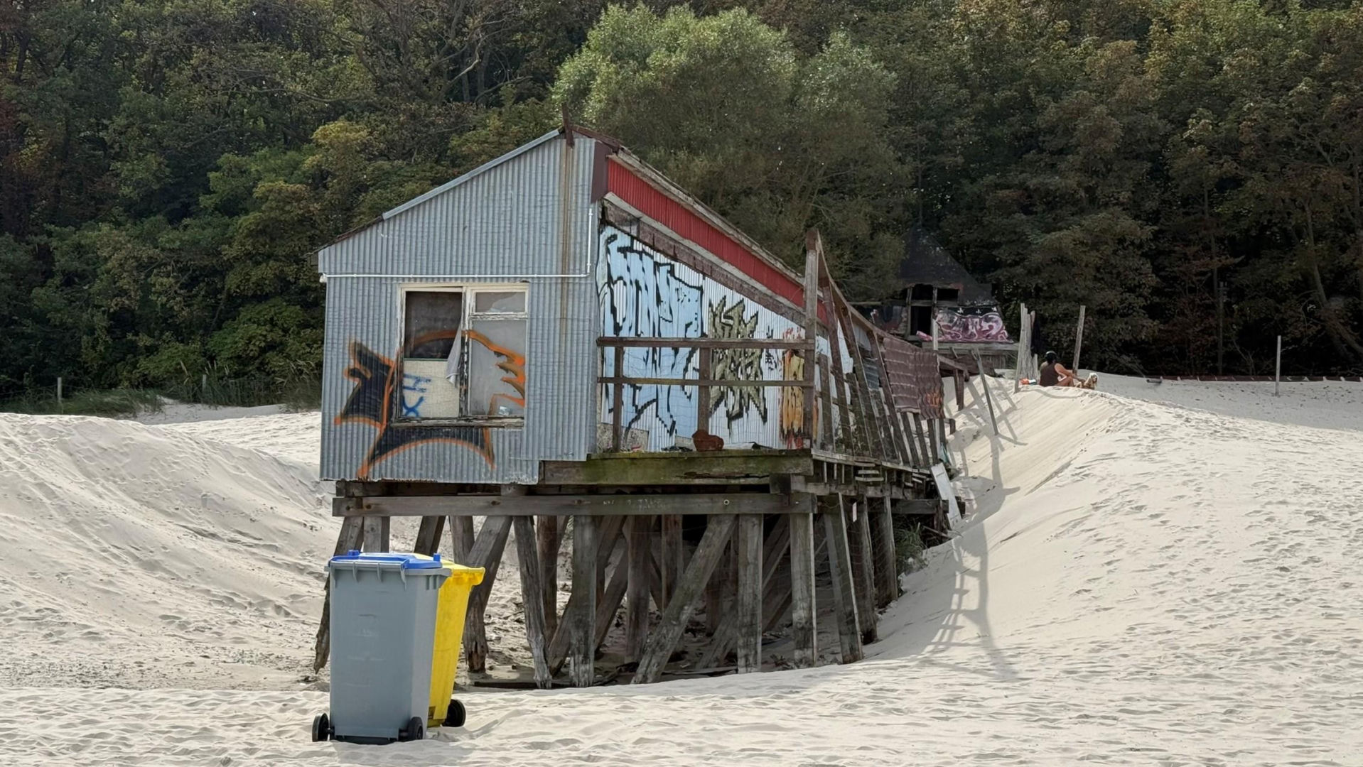 Ruina na plaży czyli zabytkowe kąpielisko Morskie Oko w Kołobrzegu