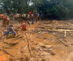 Tragedia na Sumatrze. Liczba ofiar powodzi i osuwisk wzrosła do 442