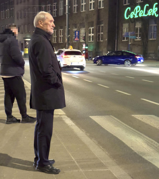 Antoni Macierewicz jeździ za darmo