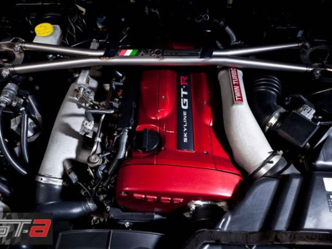 Nissan Skyline GT-R R34 Paula Walkera