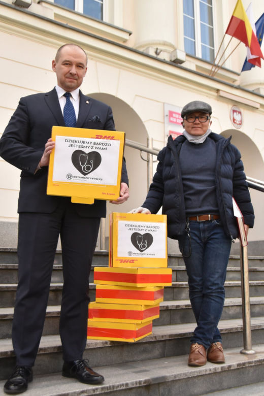 Społeczność wietnamska dała warszawiakom maseczki