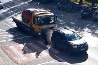 Wystarczyła sekunda, by doszło do tragedii. Policja ujawniła nagranie