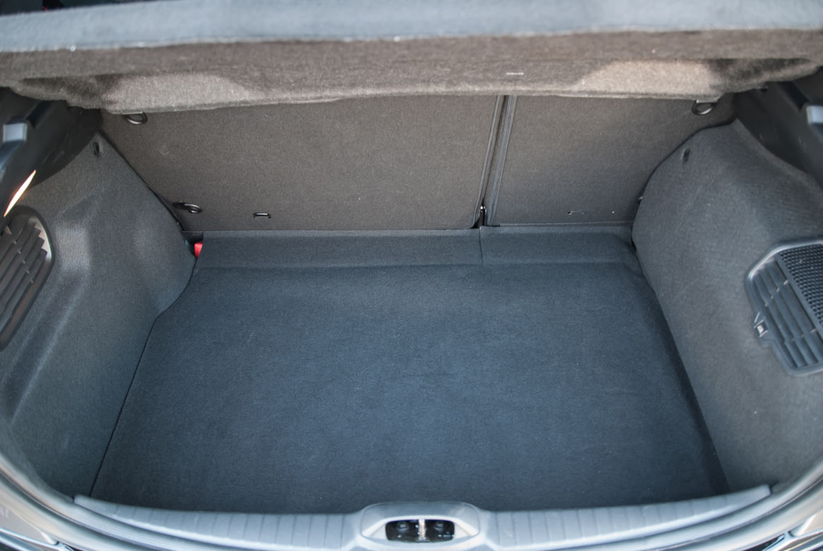 Peugeot 208 GTi 1.6 THP 208 KM