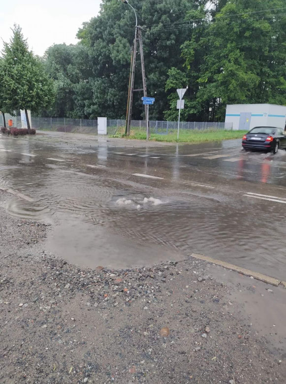 ​Osiedle Gronowo pod wodą po oberwaniu chmury
