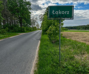 Zabił matkę młotem budowlanym? Wieś wciąż pyta: „Co tam się stało?”