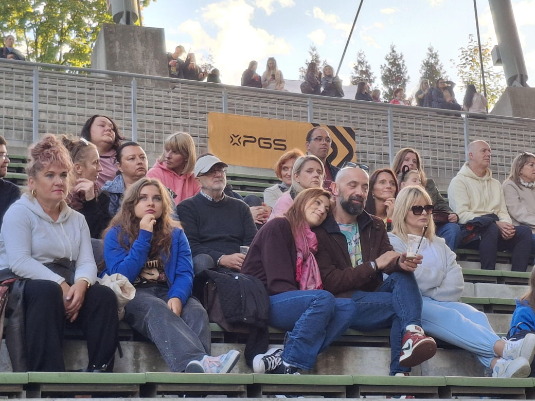 PGS Rock Festival na Kadzielni. Tłumy fanów śpiewały z LemON-em i Ewą Farną