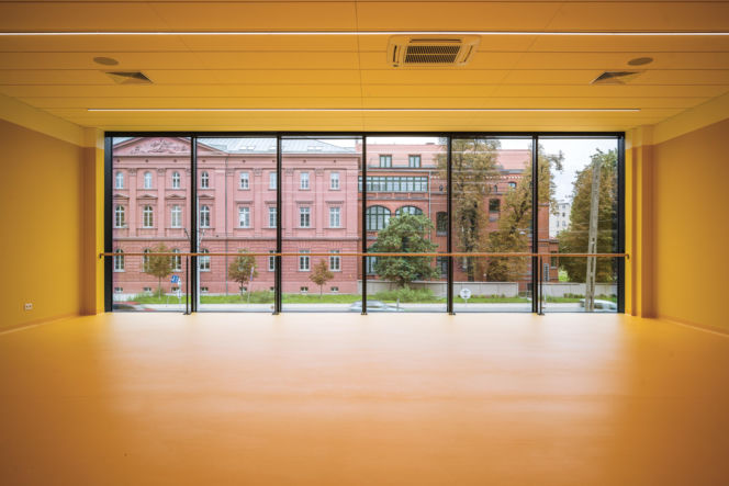 Hale sportowe / Wrocław 1