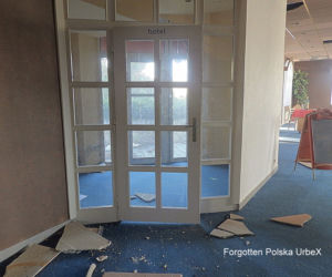 Opuszczony hotel w czeskich górach. Ludzie z Katowic jeździli tu na wczasy. Teraz to ruina