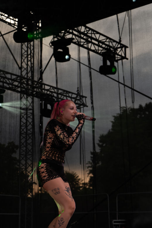 Young Leosia zagrała odlotowy koncert na zakończenie roku szkolnego