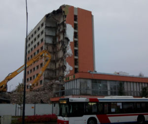 Olsztyn. Rozbiórka hotelu widmo