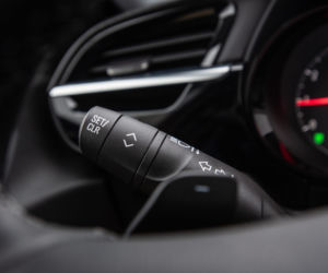 Peugeot 208 Allure vs Opel Corsa Elegance