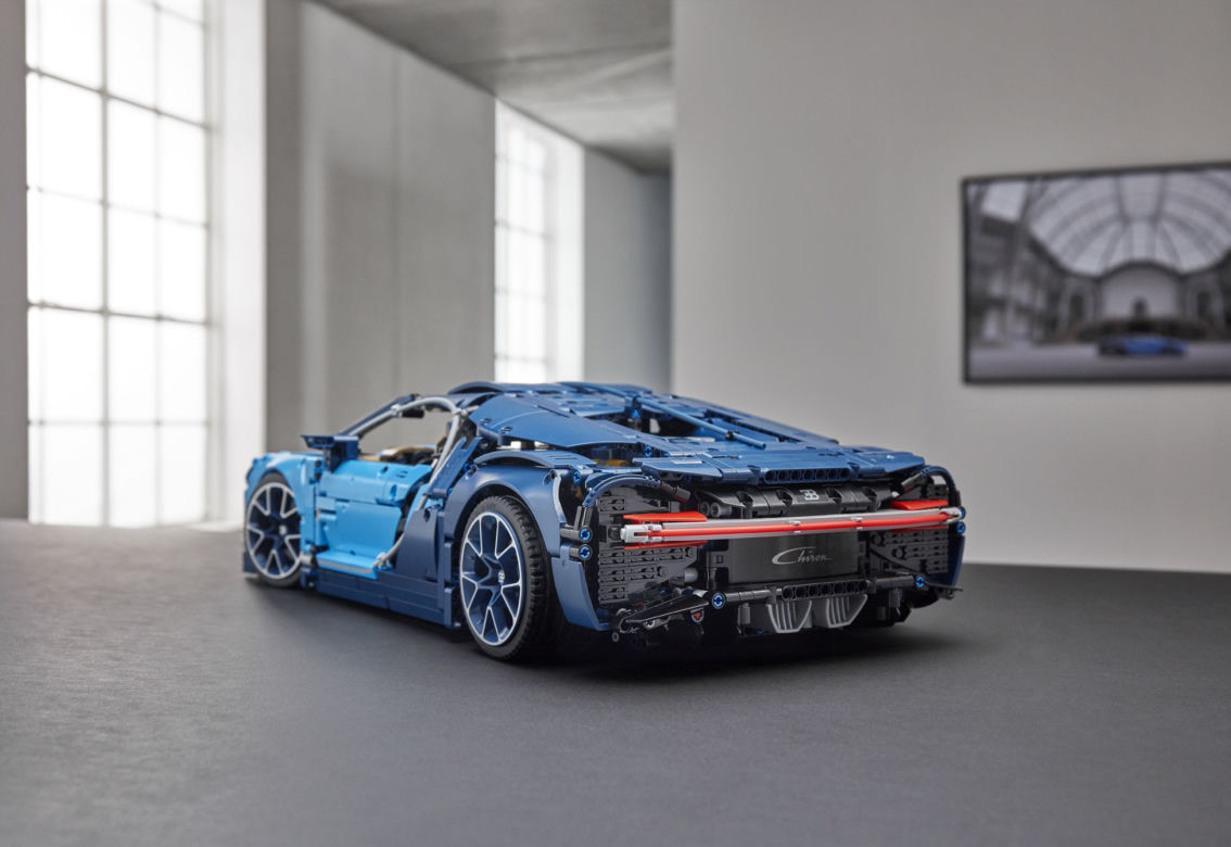 Bugatti Chiron z klocków LEGO