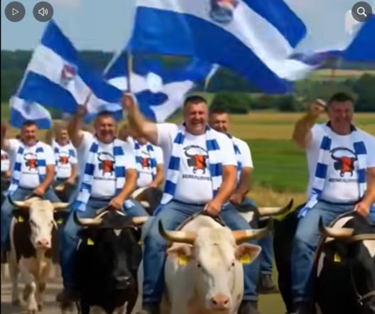 Kompleksy z Zielonej Góry? Kibice Falubazu użyli AI, by zadrwić z leszczyńskiej zapowiedzi wyjazdu!