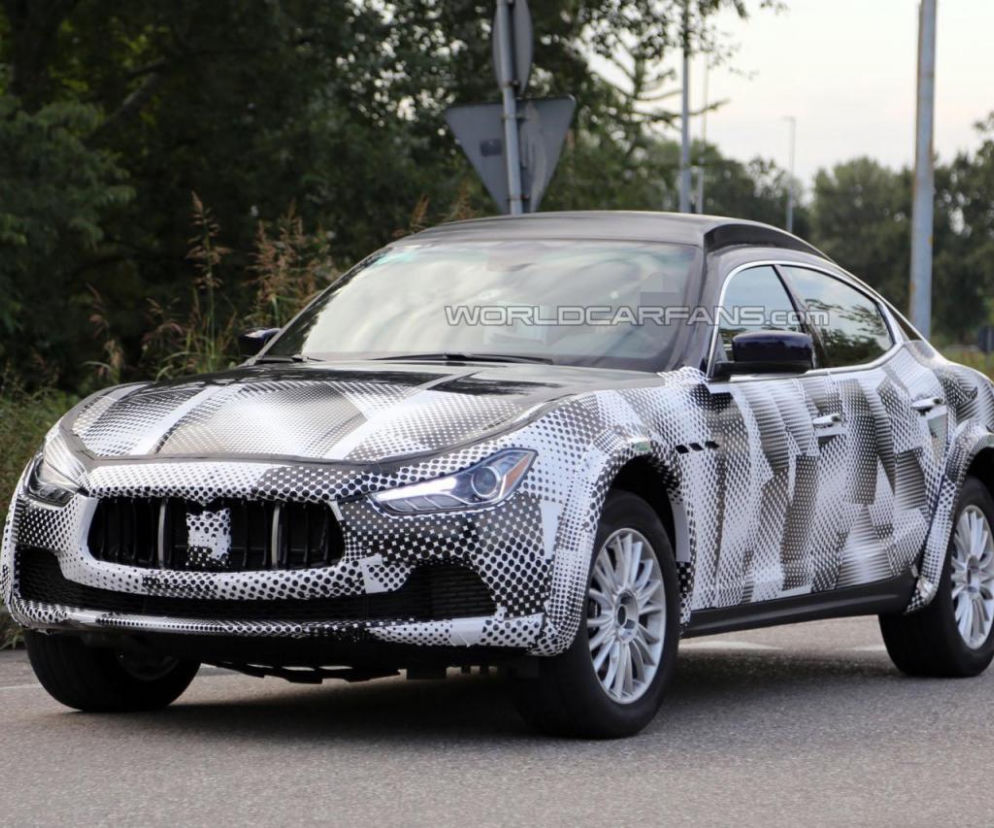 Maserati Levante - zdjęcia szpiegowskie