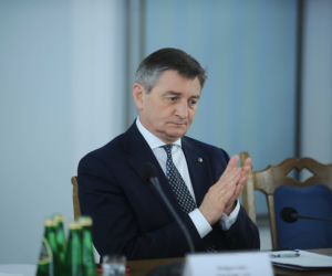 Posłowie PiS chcą zabrać Polakom alkohol