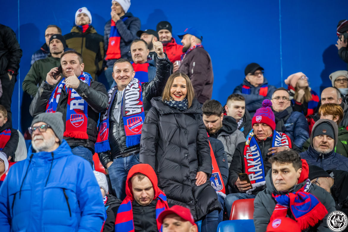 Kibice Rakowa Częstochowa na meczu z Cracovią