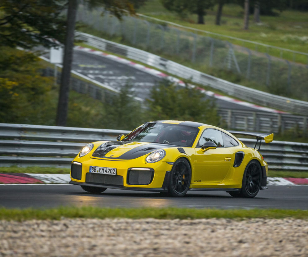 Porsche 911 GT2 RS z rekordem świata toru Nurburgring