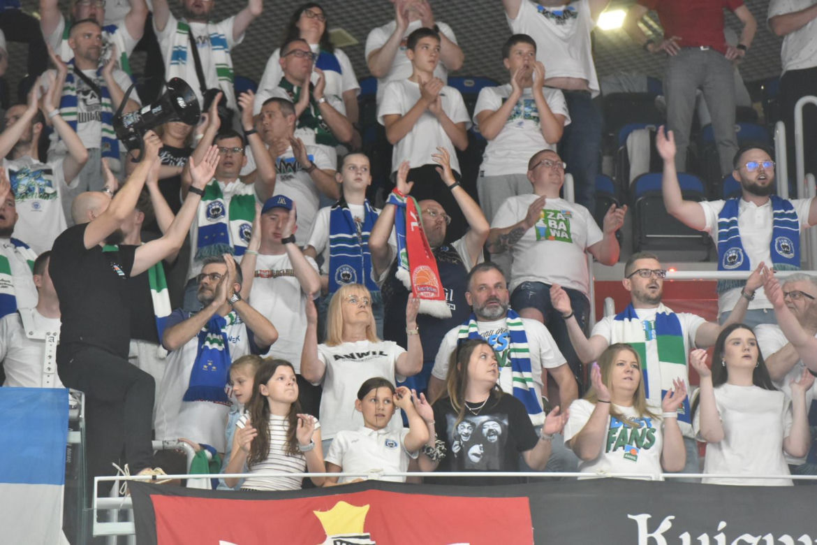 Arriva Polski Cukier Toruń - Anwil Włocławek, zdjęcia kibiców i zawodników z 4. meczu fazy play-off Orlen Basket Ligi