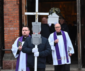 Pogrzeb Weroniki i Sebastiana. Ostatnia droga rodzeństwa