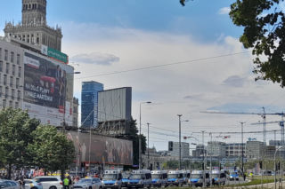 Warszawa totalnie sparaliżowana. Tęczowe morze ludzi zablokowało centrum miasta [AKTUALIZACJA]