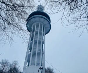 Nową atrakcję turystyczną ma Krynica -  Zdrój.  To wysoka wieża widokowa