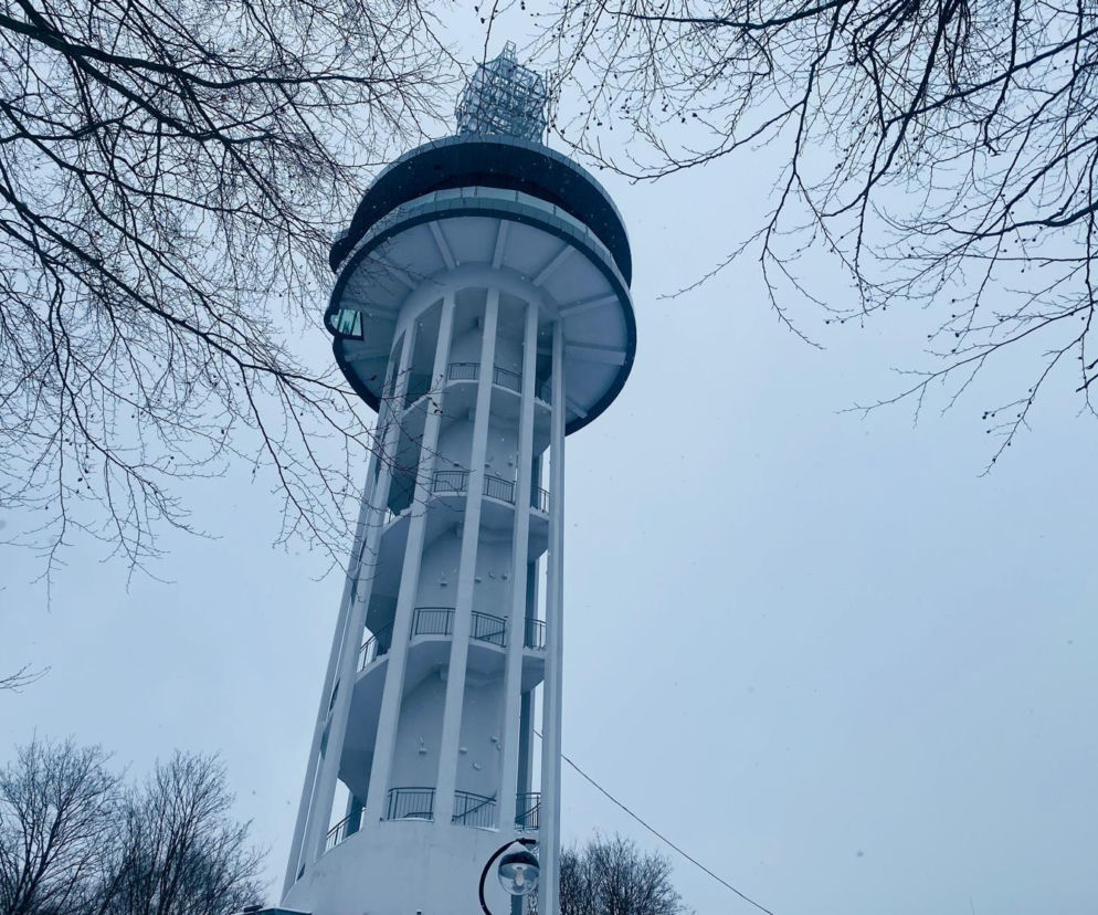 Nową atrakcję turystyczną ma Krynica -  Zdrój.  To wysoka wieża widokowa