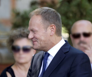 Tak zmieniła się twarz Donalda Tuska, odkąd wyjechał z Polski.
