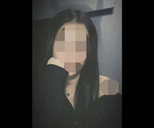 Mateusz rzucił monetą. Wypadł orzeł, więc udusił Wiktorię