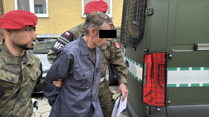 Tragedia w Podzamczu. Żołnierz WOT podpalił 25-letniego Kubę. "To było straszne." Wstrząsająca relacja świadka