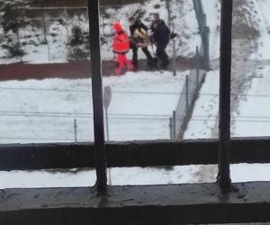 Martwa kobieta w mieszkaniu, jej mąż wyskoczył z balkonu na oczach policji! Horror w Kielcach