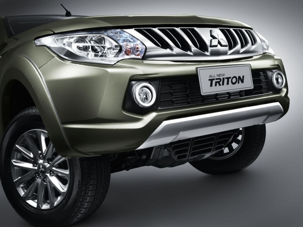 Mitsubishi Triton 2015
