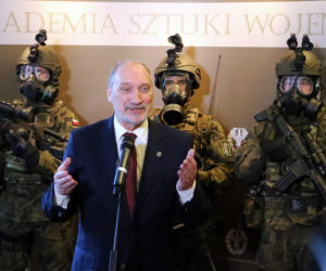  Tak się zmieniał Antoni Macierewicz 