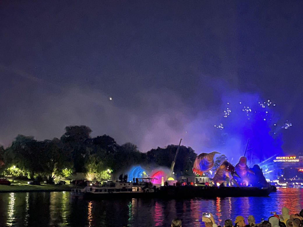 Wielka Parada Smoków 2023 w Krakowie! Nocne Widowisko na Wiśle