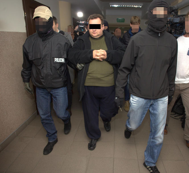 Prowadził dom pomocy jak z horroru. 12 pensjonariuszy nie żyje. „ Chyba nikt nie chciałby mieć tego na sumieniu”