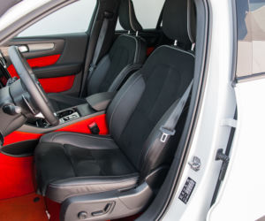 Volvo XC40 D4 190 KM R Design