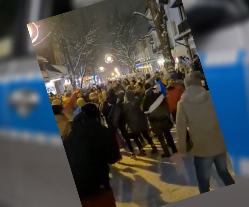 POTĘŻNY NAJAZD turystów na Zakopane. Awantury w hotelach, bójki i spontaniczne tańce na Krupówkach