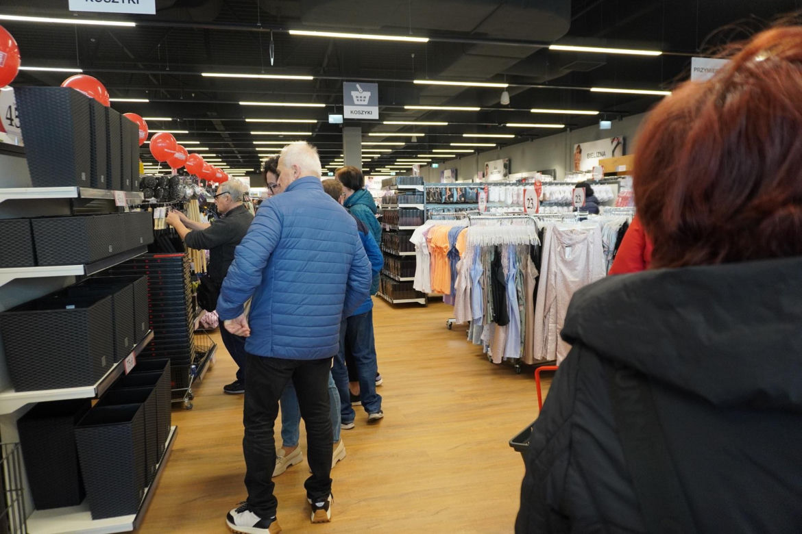 Tłumy na otwarciu Woolworth w Katowicach